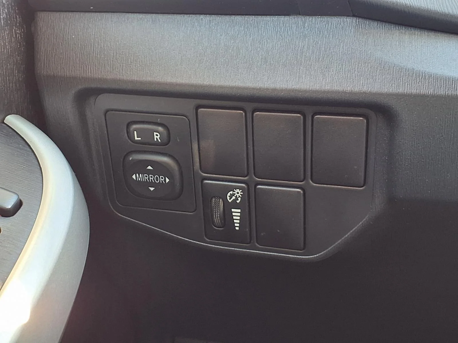 Used 2015 Classic Silver Metallic Toyota Four image 13