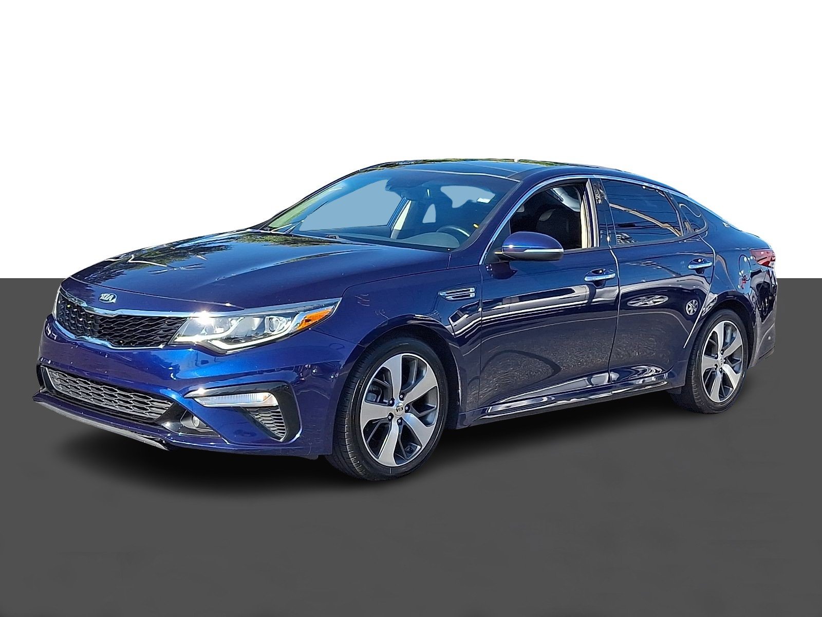 Used 2019 Horizon Blue Kia S image 3