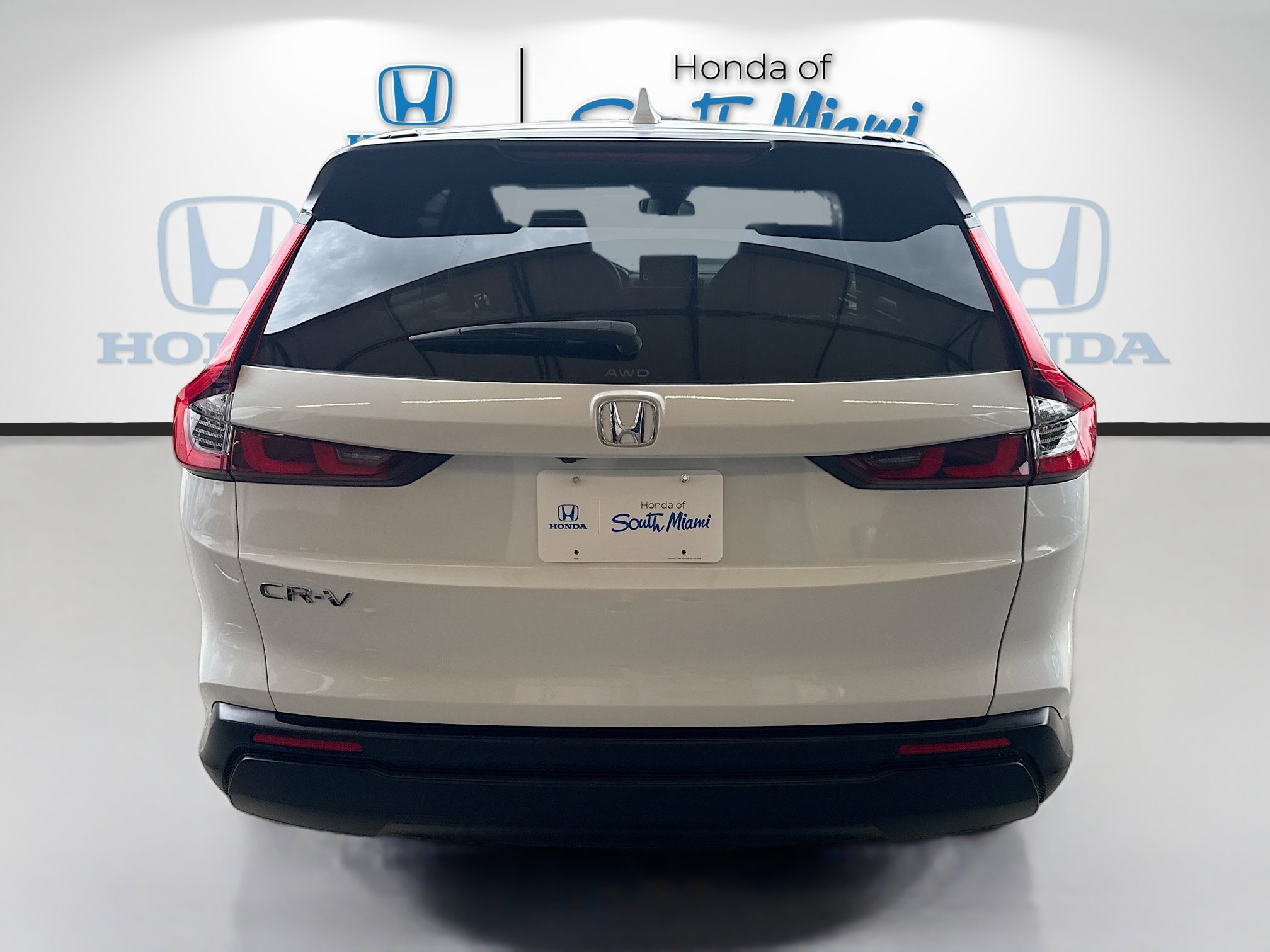 Certified Used 2025 Platinum White Pearl Honda 1.5T AWD LX image 6