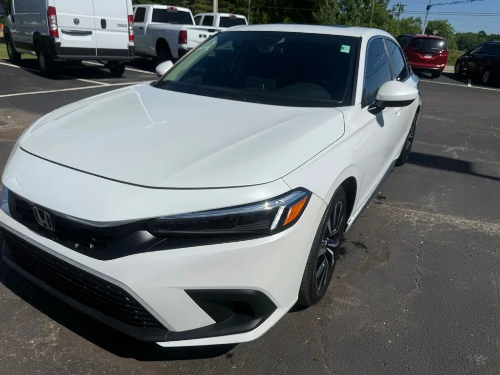 Used 2022 White Honda EX-L image 7