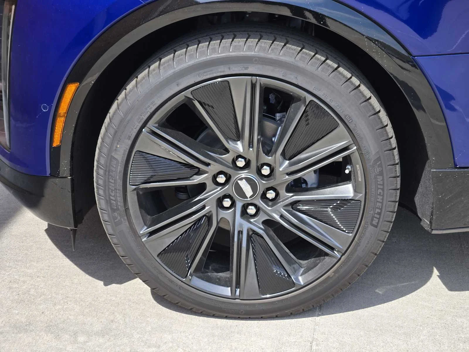 2027 Cadillac LYRIQ Signature Sport - Photo 7