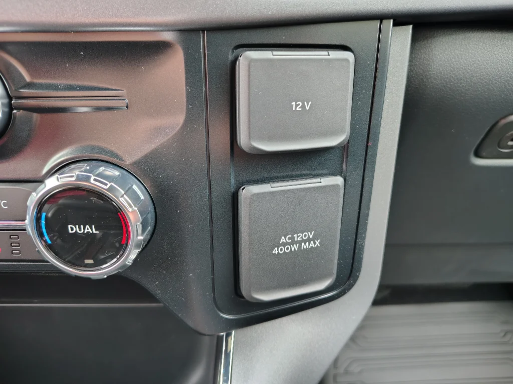 New 2026 Carbonized Gray Metallic Ford XLT image 23