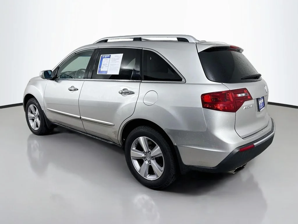 Used 2011 Silver Acura Tech/Entertainment Pkg image 11