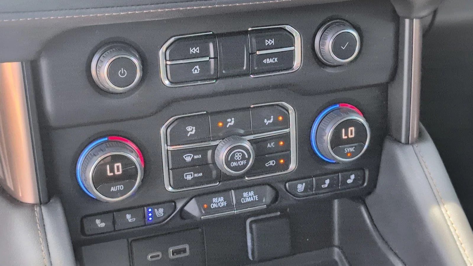 Used 2023 Dark Ash Metallic Chevrolet High Country image 25