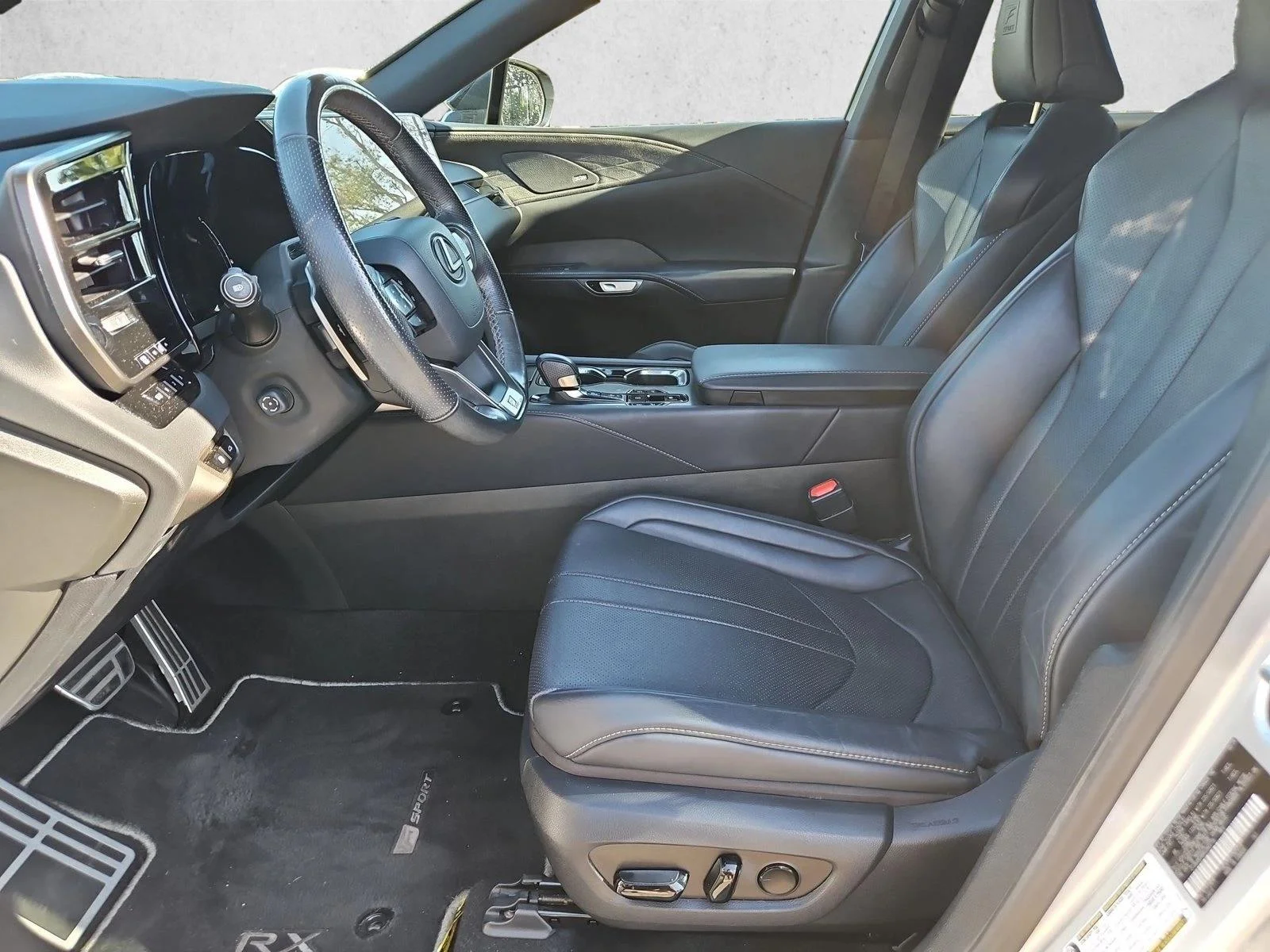 Used 2024 Iridium Lexus RX 350 F SPORT Handling image 14