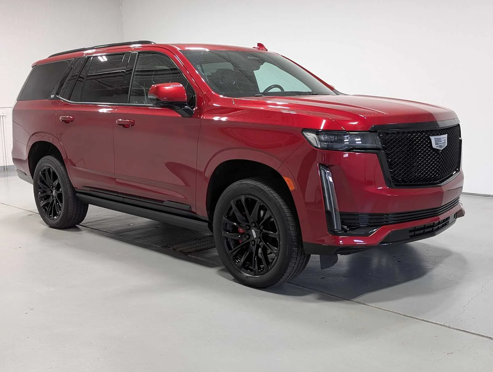 Used 2021 Infrared Tintcoat Cadillac Sport image 6