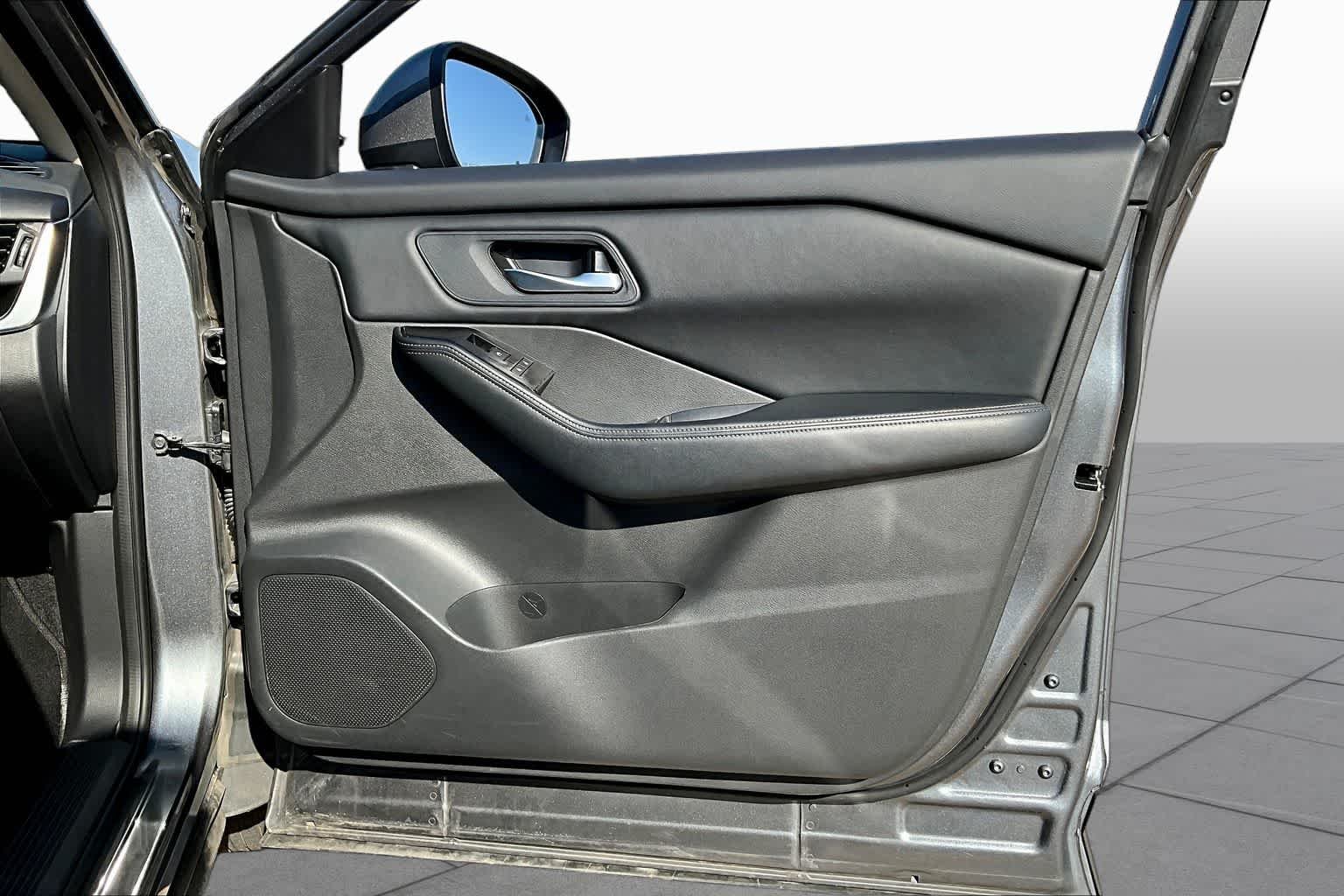 Used 2025 Gun Metallic Nissan SV image 24