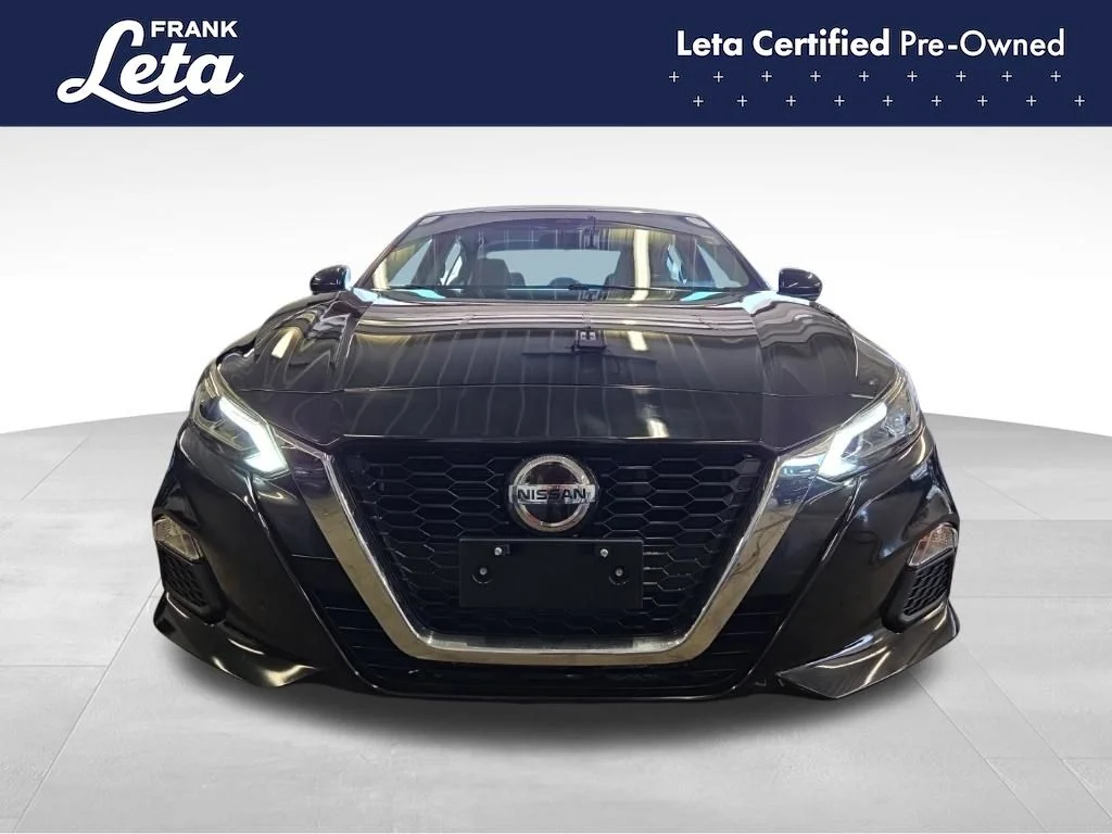 Used 2022 Black Nissan 2.5 SV image 9