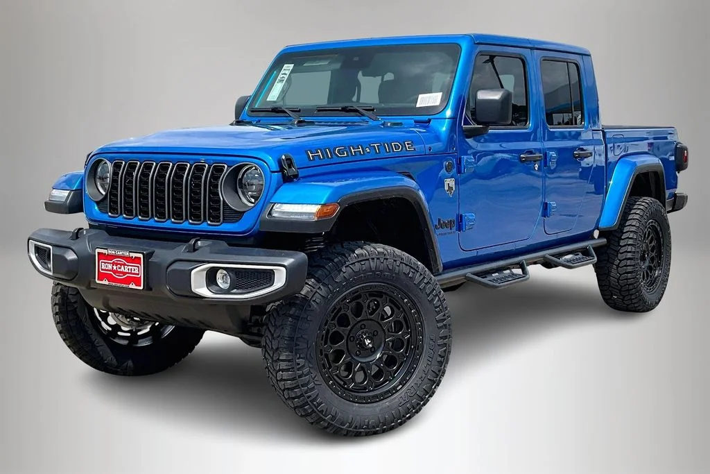 New 2025 Hydro Blue Pearl-Coat Exterior Paint Jeep High Tide image 2