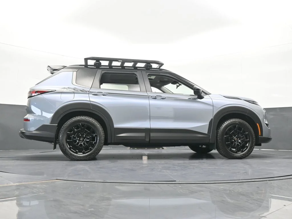 2025 Mitsubishi Outlander Trail Edition - Photo 73