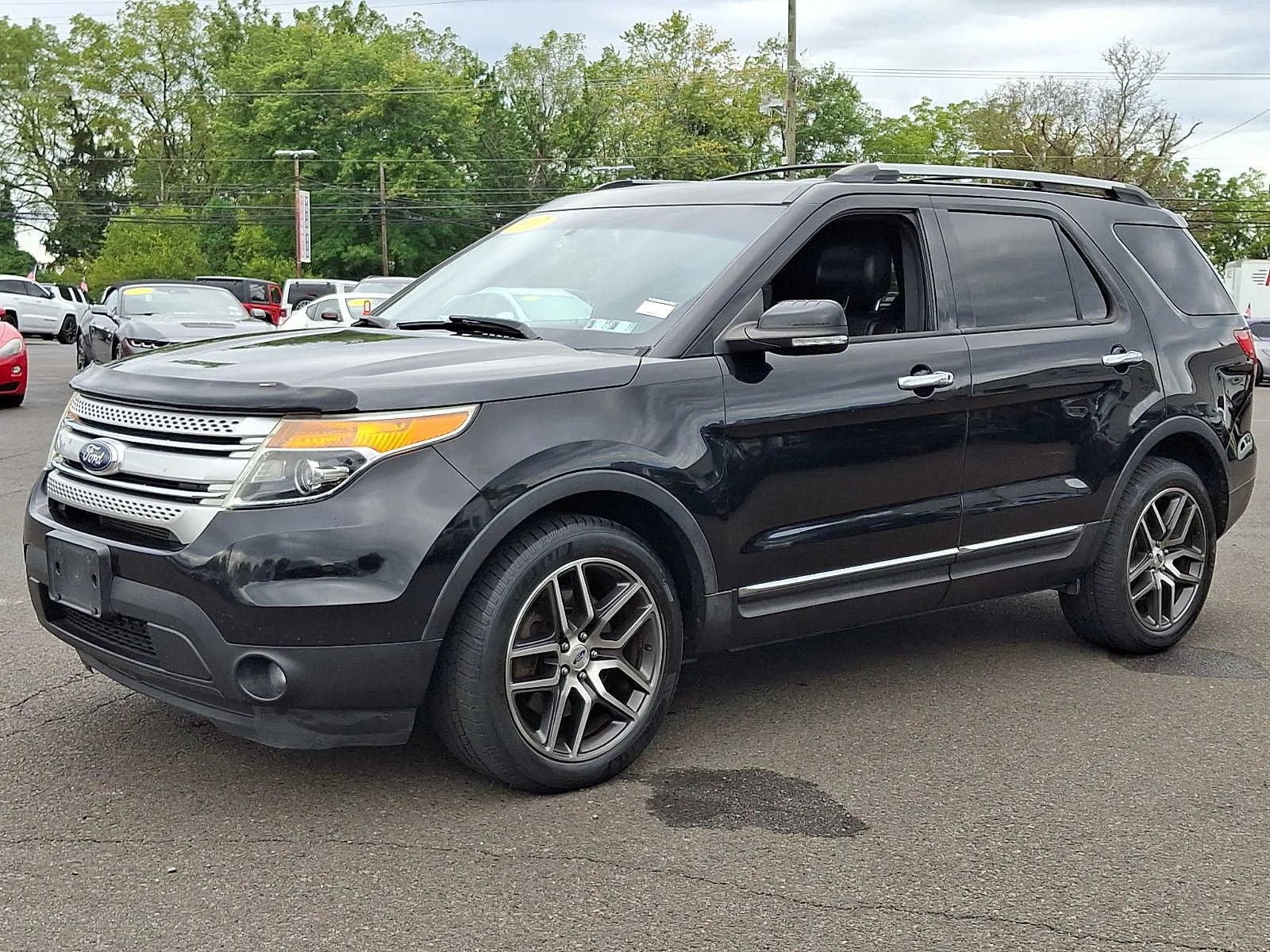 Used 2013 Tuxedo Black Metallic Ford XLT image 3