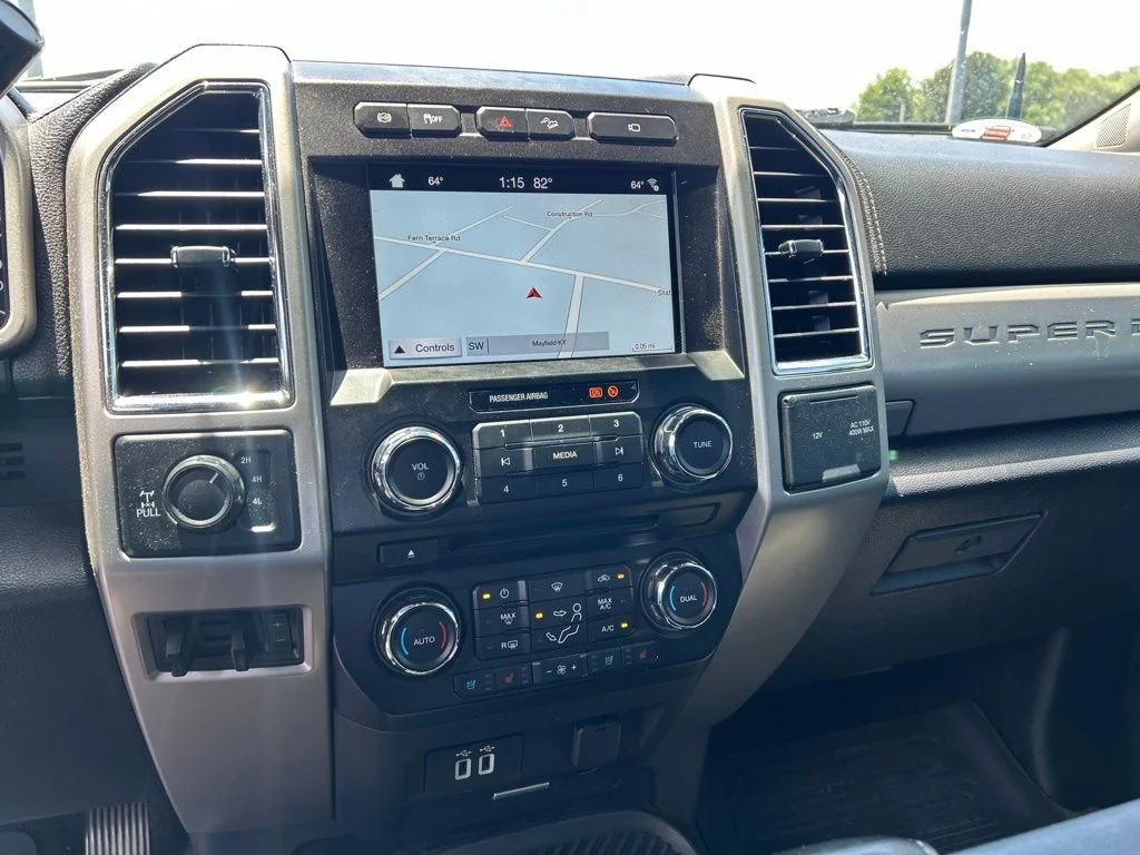 Used 2018 Shadow Black Ford Lariat image 15
