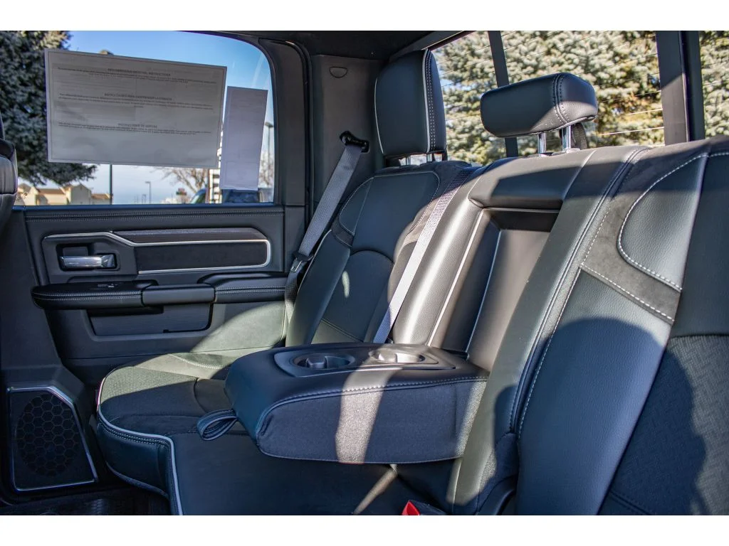 2026 RAM 3500 Laramie - Photo 38