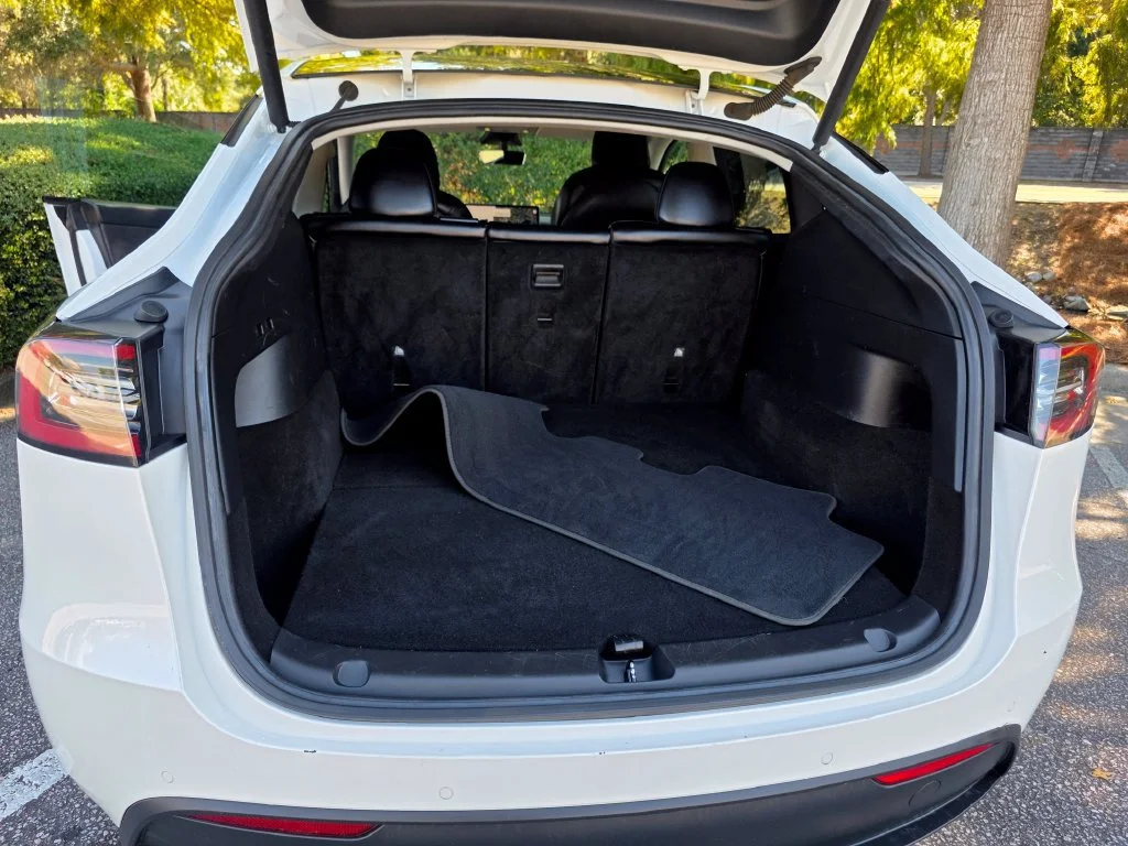 Used 2021  Tesla Long Range image 32
