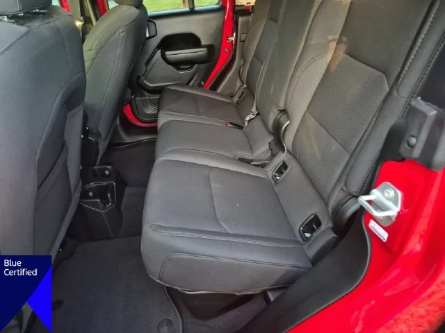 Used 2023 Red Jeep Sport S image 30