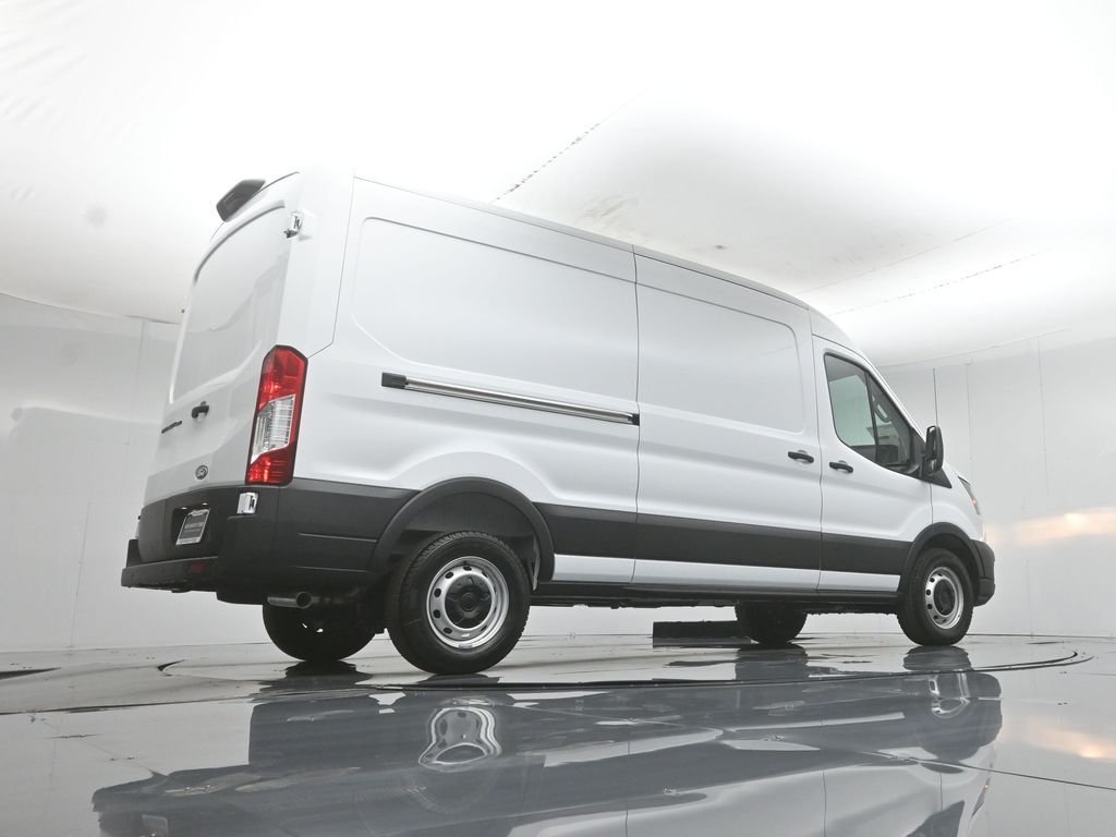 New 2026 Oxford White Ford Base image 47