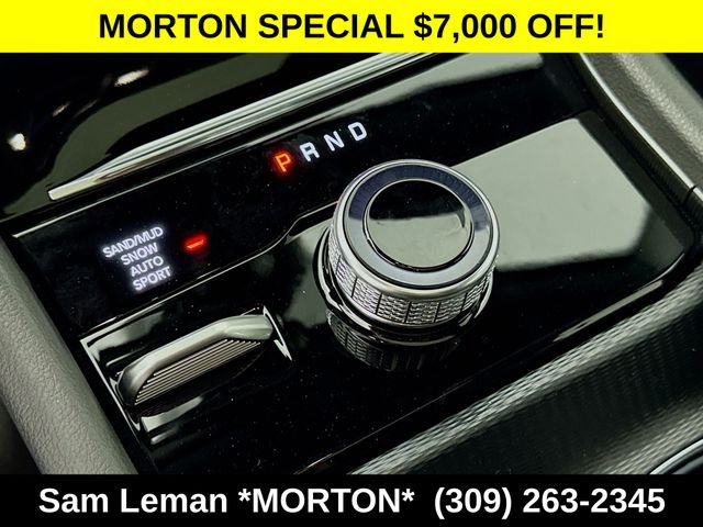 New 2026 Diamond Black Crystal Pearl-Coat Exterior Paint Jeep Altitude image 17