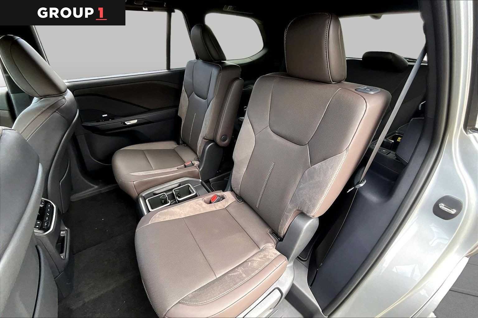 Certified Used 2026 CELESTIAL SILVER Lexus Luxury image 18