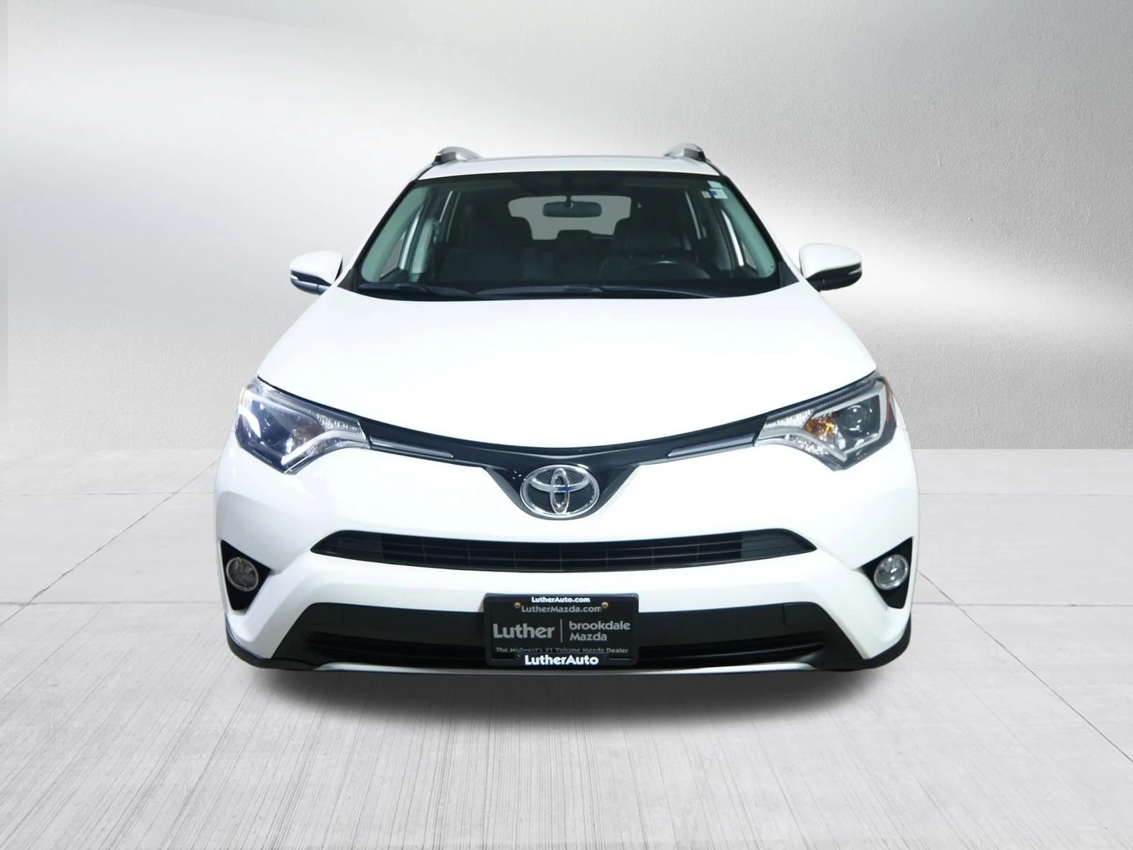 Used 2016 Toyota RAV4 XLE with VIN 2T3RFREV8GW536554 for sale in Brooklyn Center, Minnesota