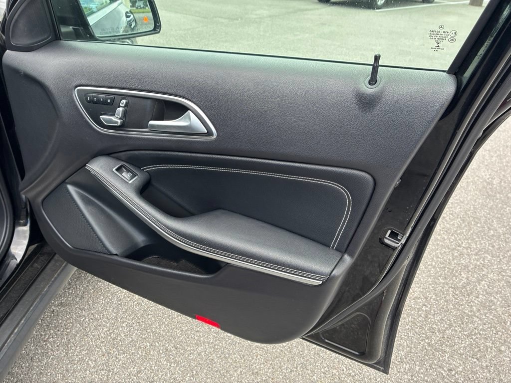 Used 2019  Mercedes-Benz GLA 250 image 34