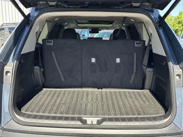 Used 2024 White Toyota Platinum image 29