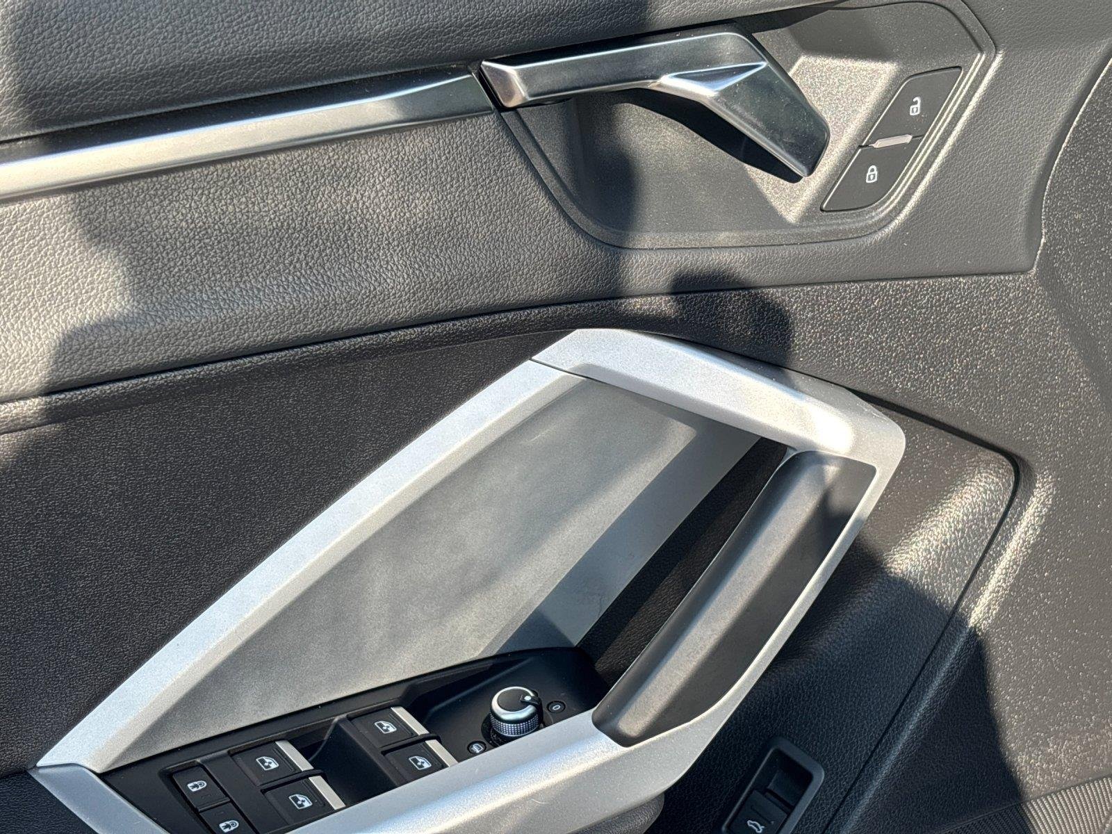 Used 2025  Audi S line Premium image 14