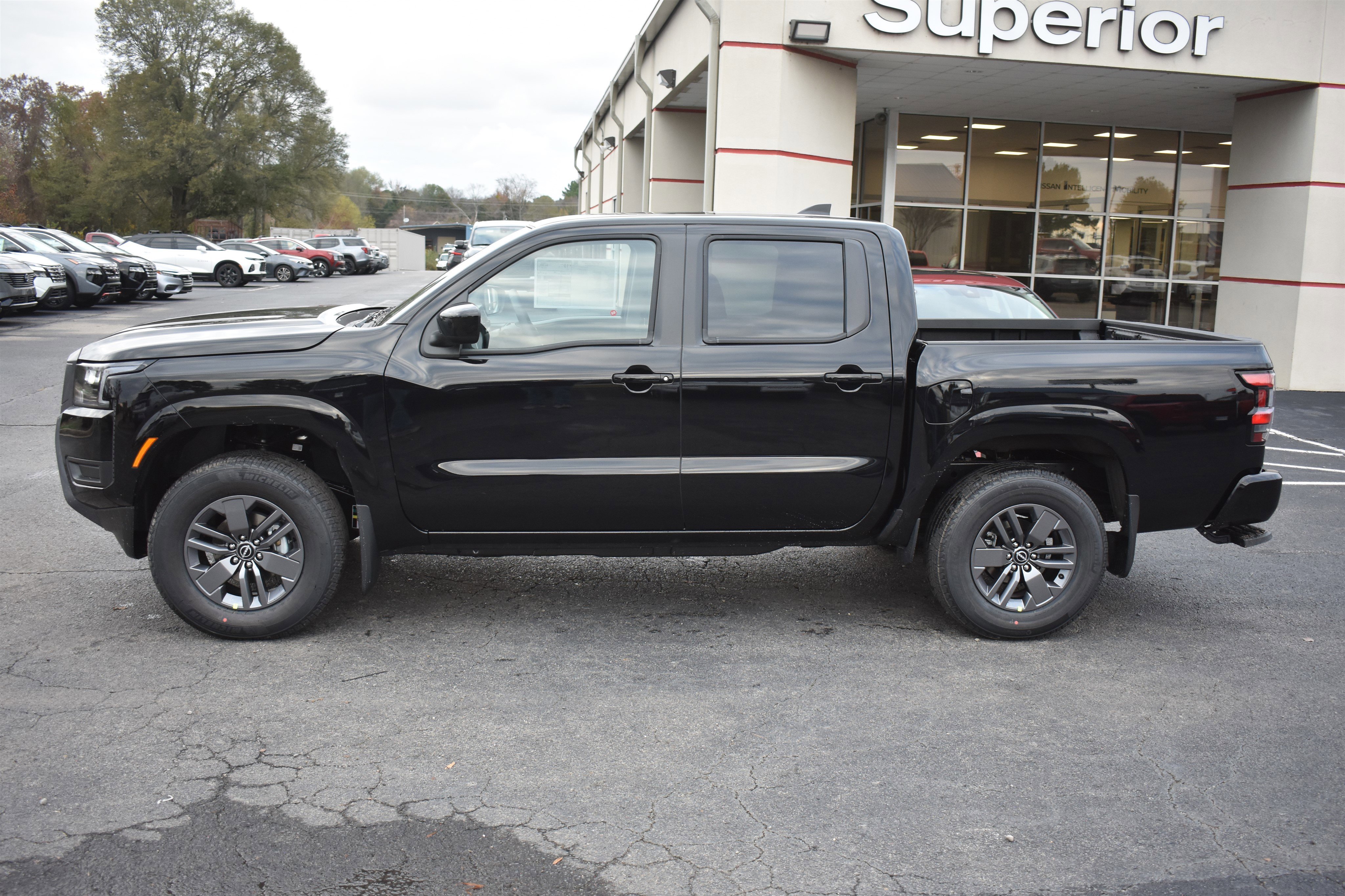 2026 Nissan Frontier SV - Photo 9