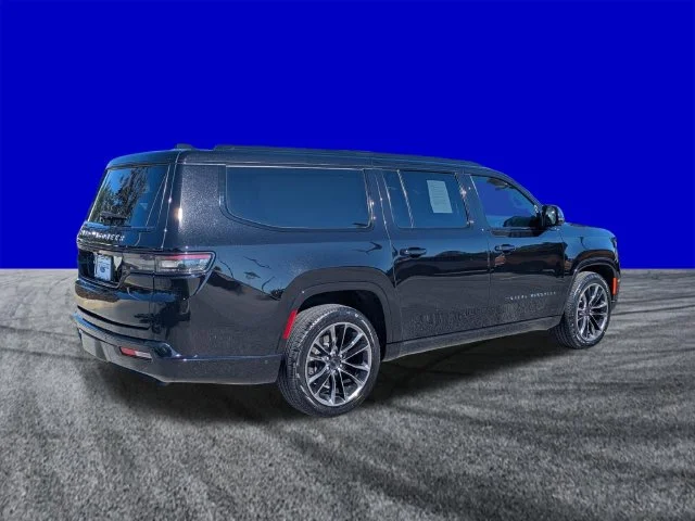 Certified Used 2025 Diamond Black Jeep Series III image 4