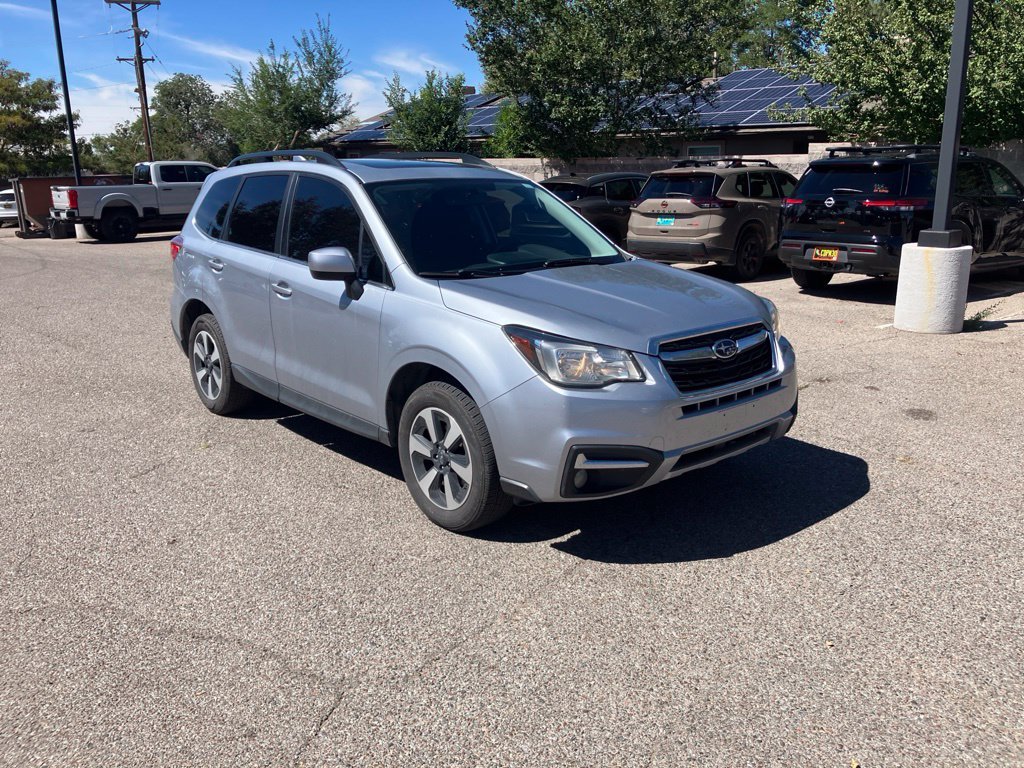 Used 2017 Silver Subaru 2.5i Limited image 3