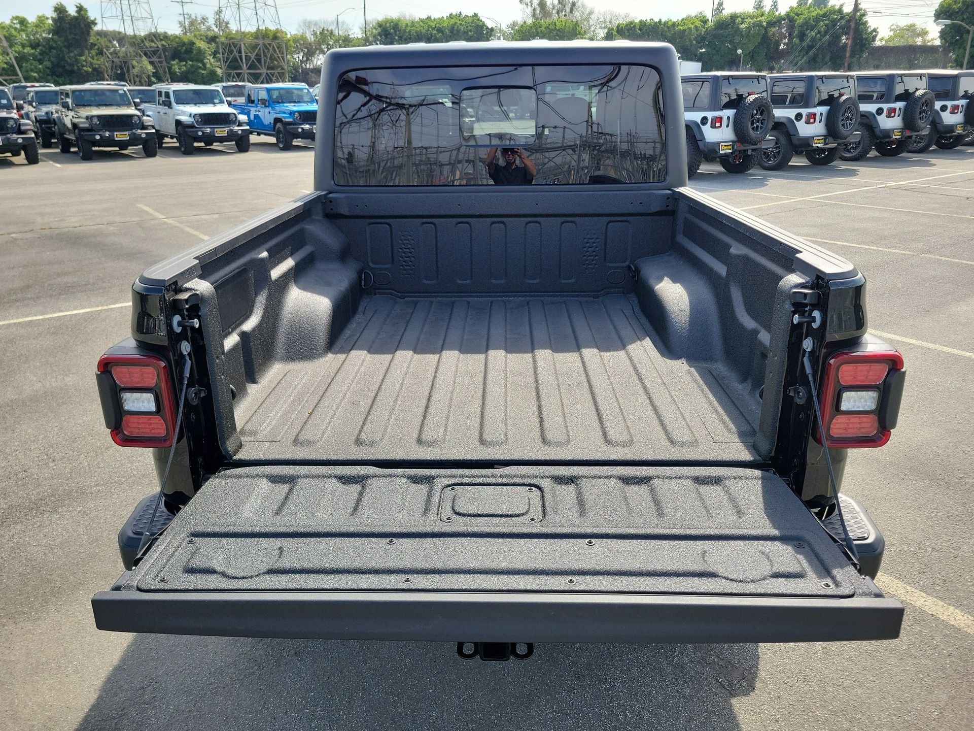 New 2026 Black Clear-Coat Exterior Paint Jeep Willys image 18
