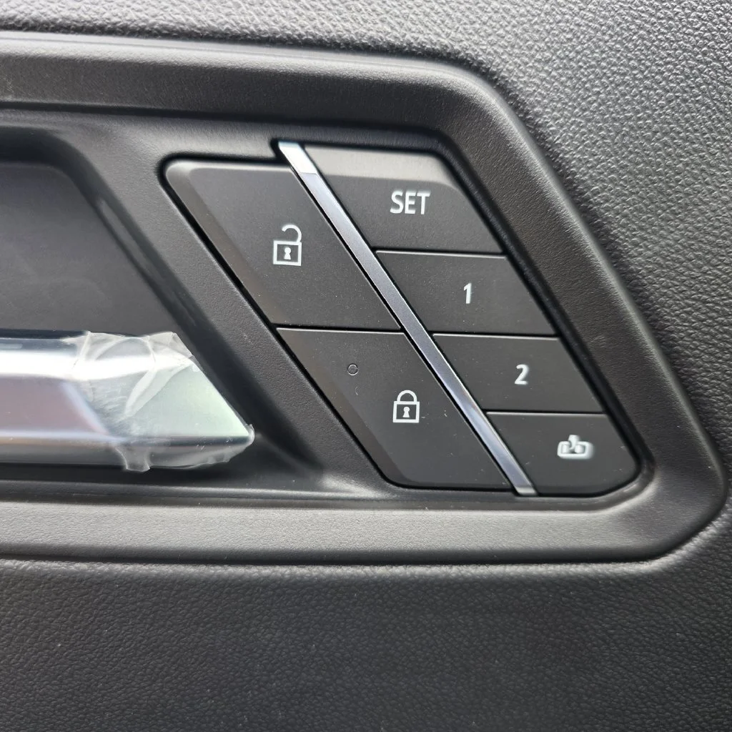 2026 GMC Canyon AT4 - Photo 23