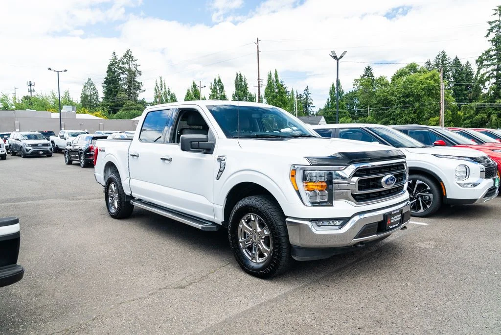 Used 2023 White Ford XLT image 28