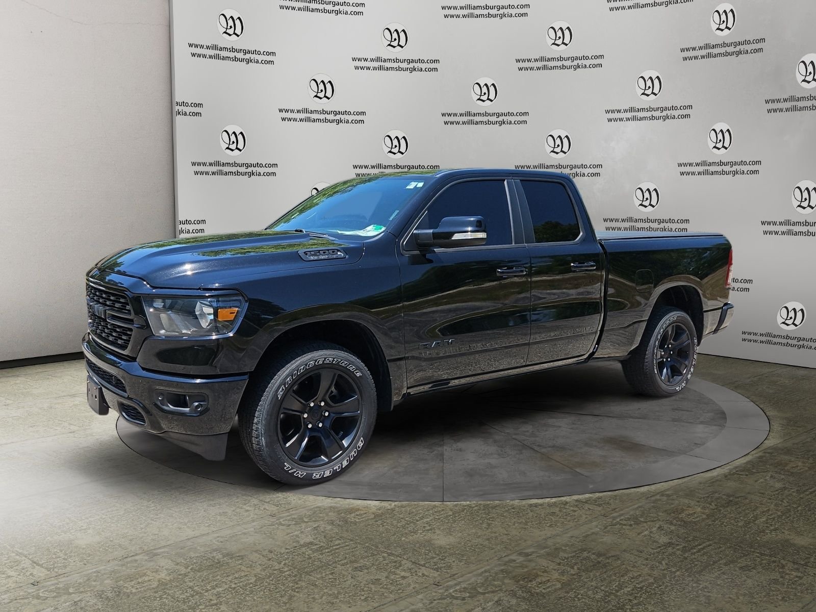 2022 RAM 1500 Big Horn/Lone Star 4x4 Quad Cab 6'4's photo