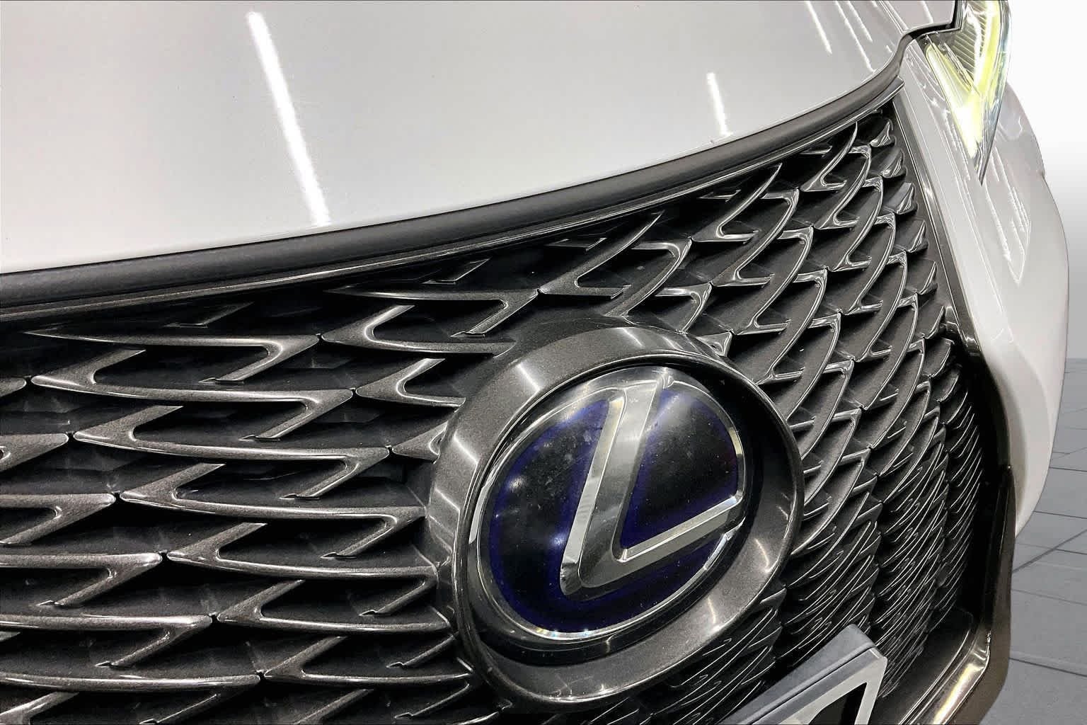Certified Used 2021 Ultra White Lexus F SPORT image 30