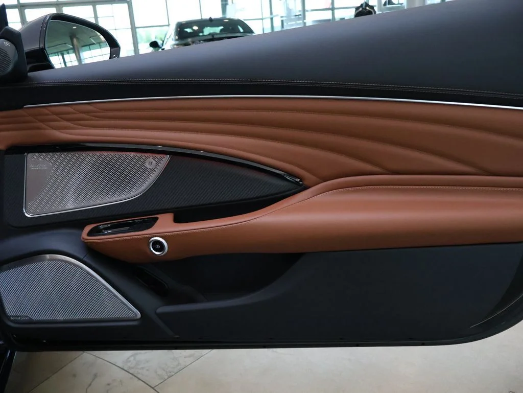 New 2026 Nero Assoluto Metallic Maserati Base image 21