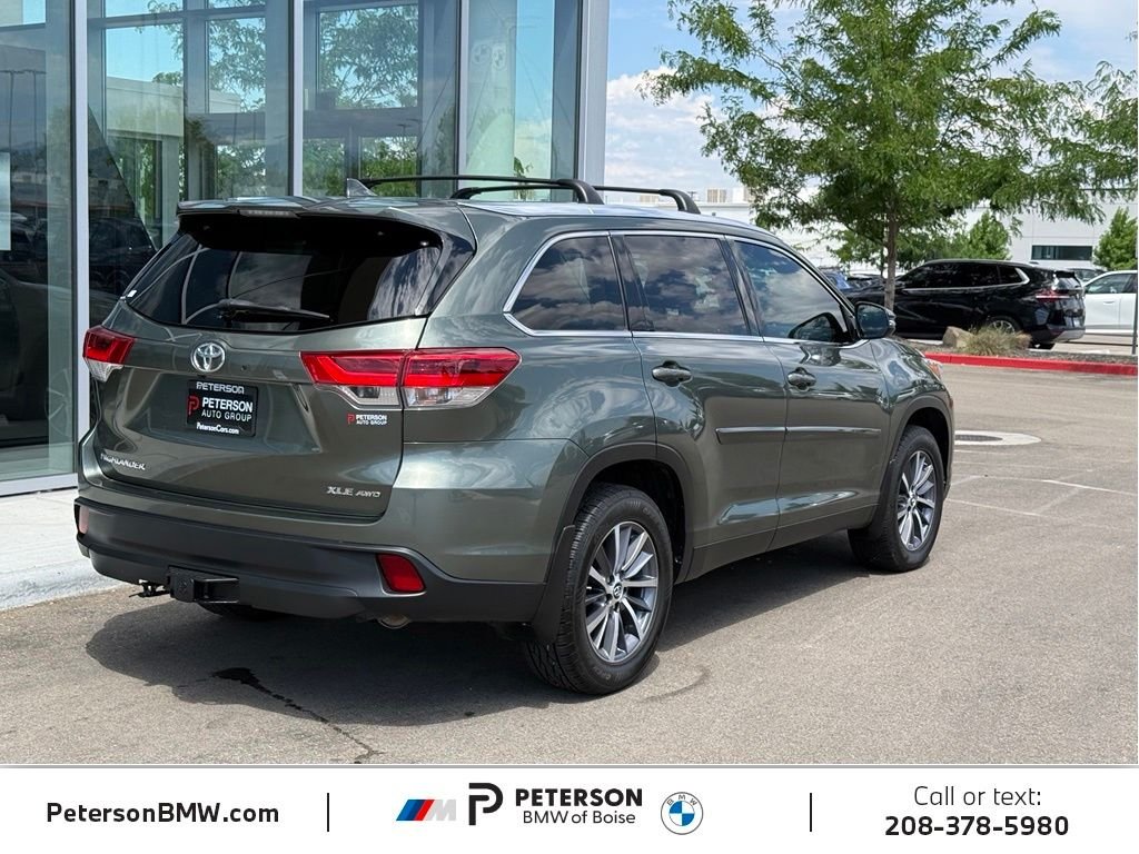 Used 2019 Green Toyota XLE image 5