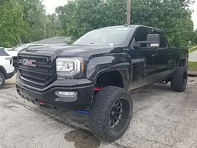 Used 2017 Black GMC Base image 12