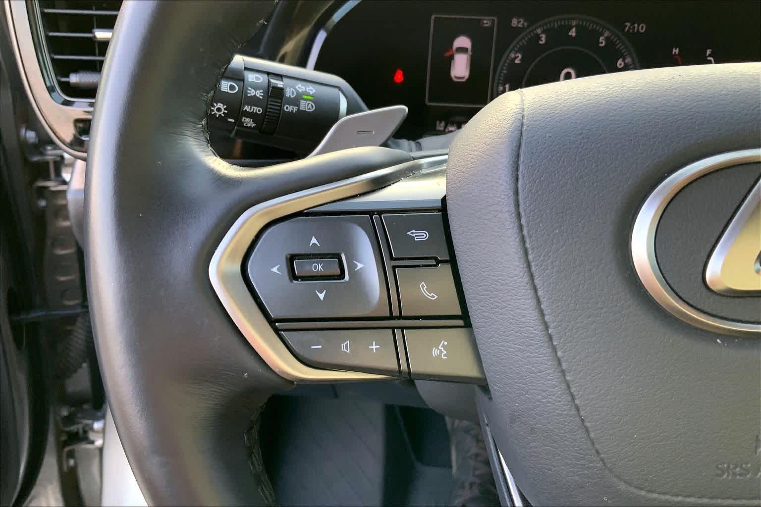 Used 2025 Atomic Silver Lexus Premium image 23