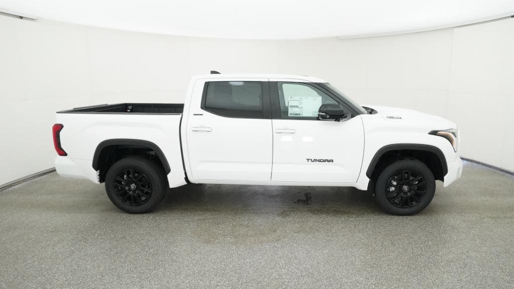 2026 Toyota Tundra Limited - Photo 9