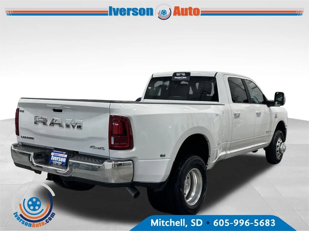 New 2026 Bright White Clear-Coat Exterior Paint RAM Laramie image 7