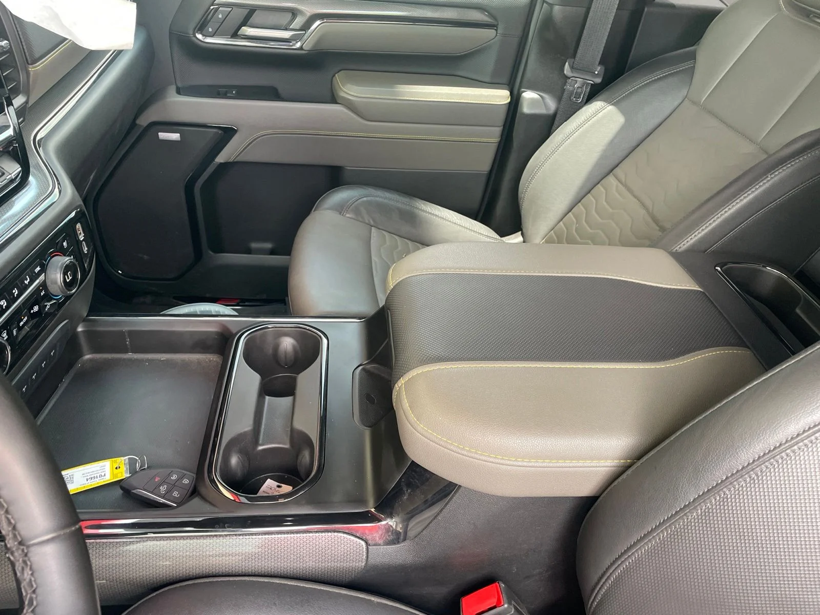 Used 2024 Gray Chevrolet ZR2 image 28