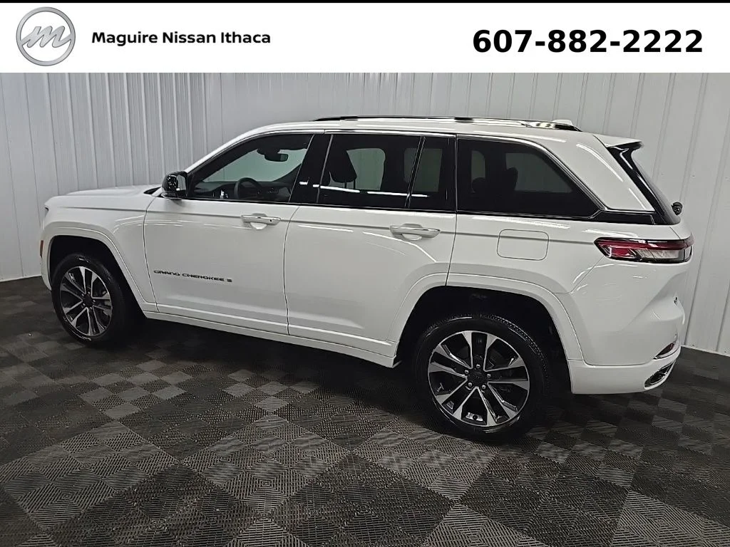 Used 2023 White Jeep Overland image 5