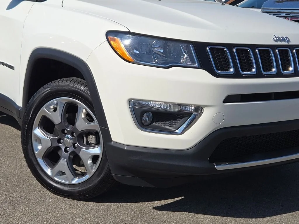 Used 2020 White Jeep Limited image 3