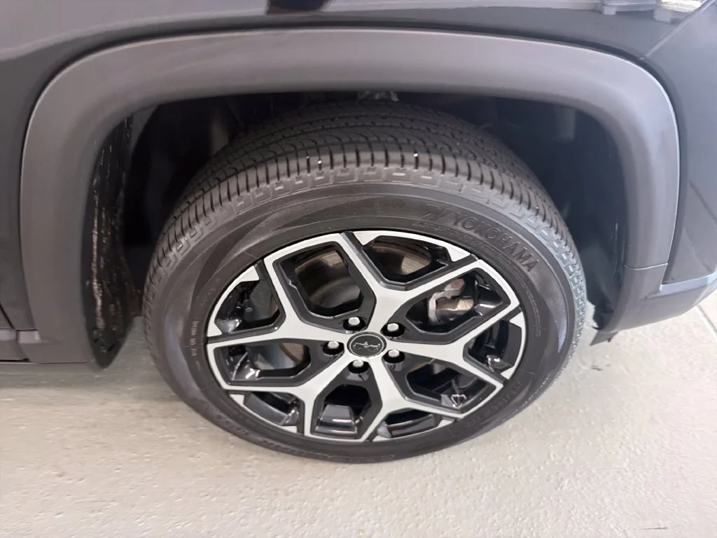 Used 2025 Black Jeep Limited image 5