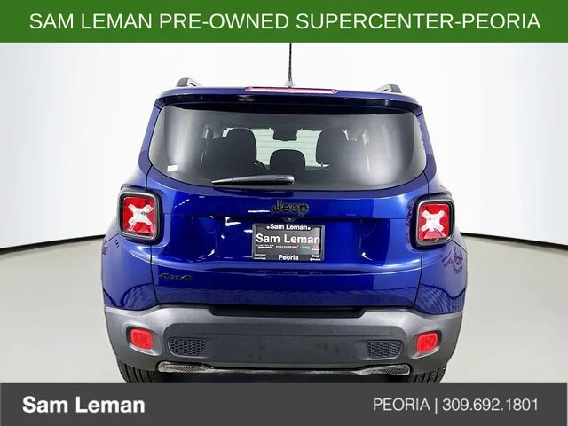 Used 2017 Blue Jeep Latitude image 6