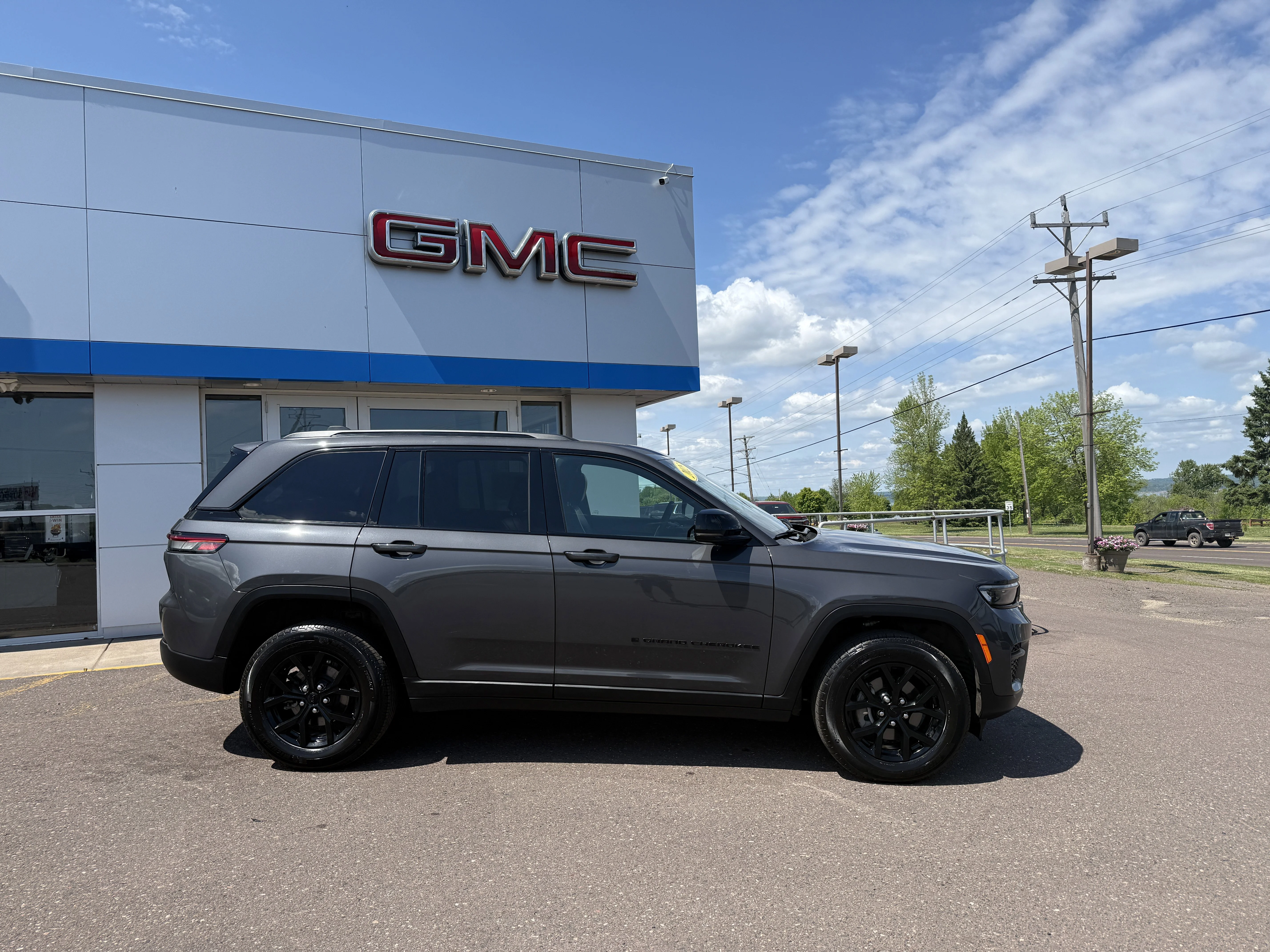2025 Jeep Grand Cherokee Altitude - Photo 4