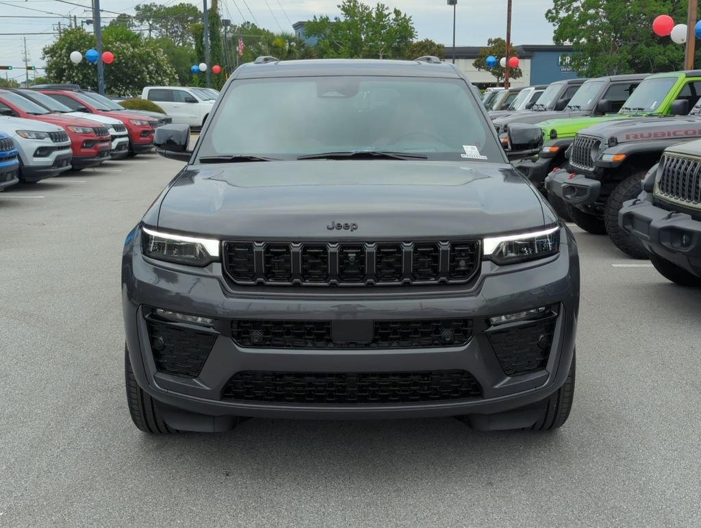 New 2026 Baltic Gray Metallic Clear-Coat Exterior Paint Jeep Summit image 10