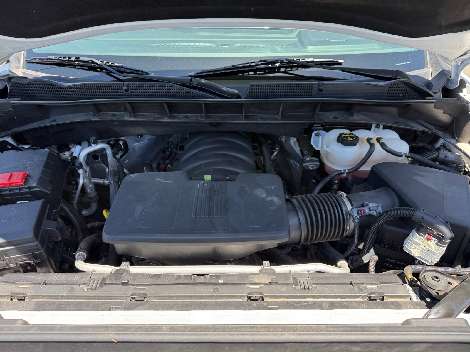 Used 2024 Summit White GMC SLT image 19