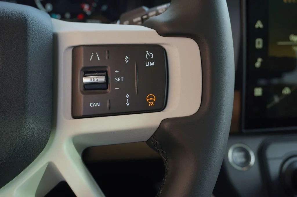 New 2026 Fuji White Land Rover S image 19