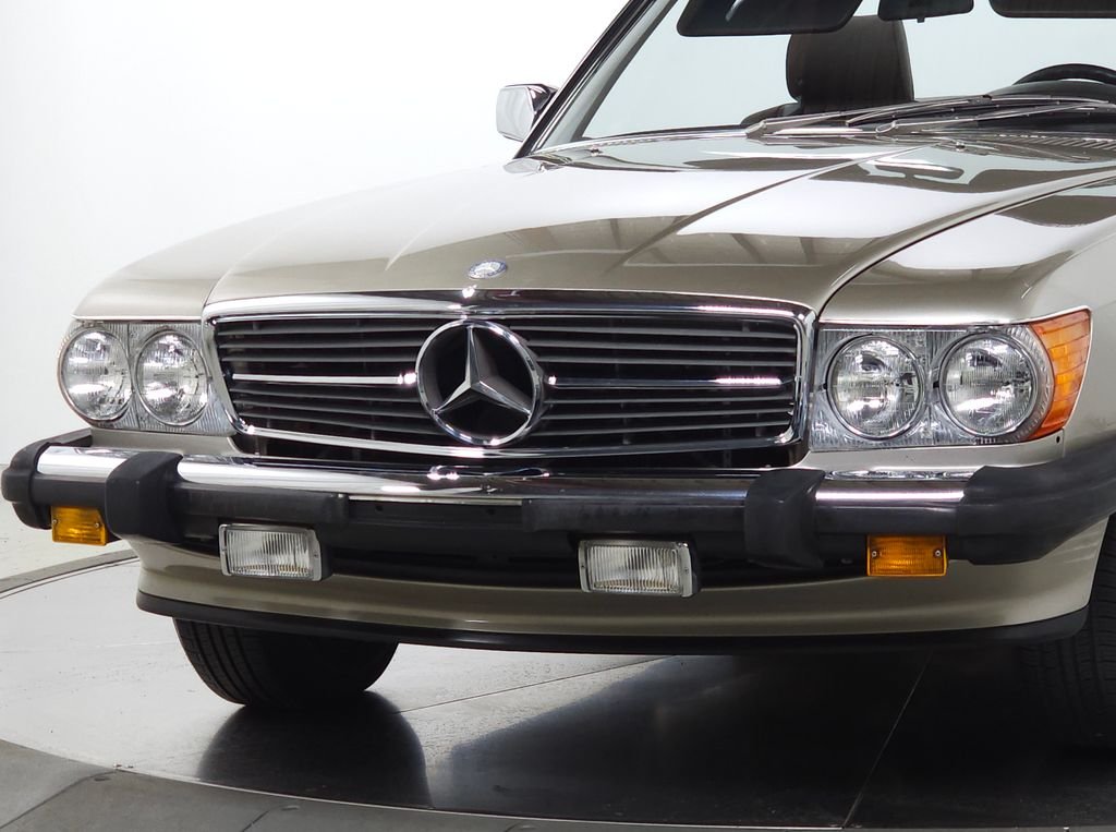 Used 1987 Gold Mercedes-Benz 560 SL image 15